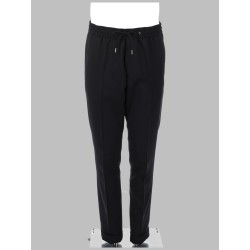 PANTALONE "A SUIT TO TRAVEL IN"