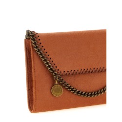 'Falabella' wallet on chain