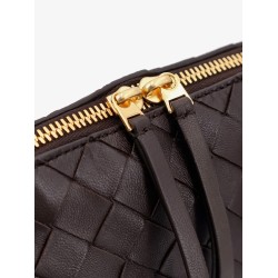 Leather clutch with Intrecciato Concert motif