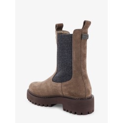 Suede Boots with Precious Loop detail