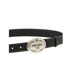 Oval buckle belt