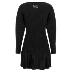 Knitted pleated dress