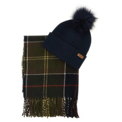 'Dover & Haile' set: cap + scarf