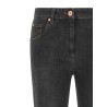 'Slim' jeans