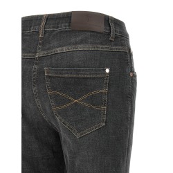'Slim' jeans