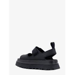 Rubber sandals with embossed logo
