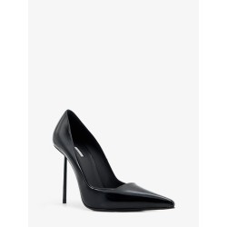 Amelia patent leather pumps