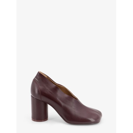 Leather pump with iconic Anatomic toe