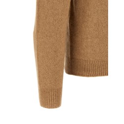 Hooded sweater