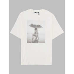 T-SHIRT CON STAMPA