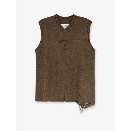 Wool blend vest with used effect