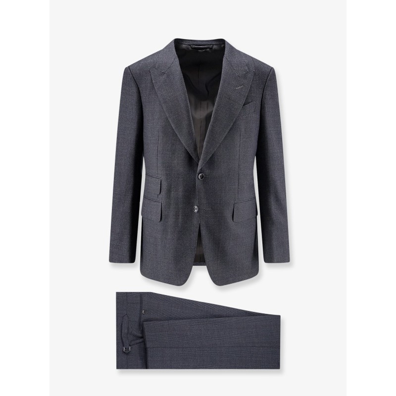 Single-breasted wool suit