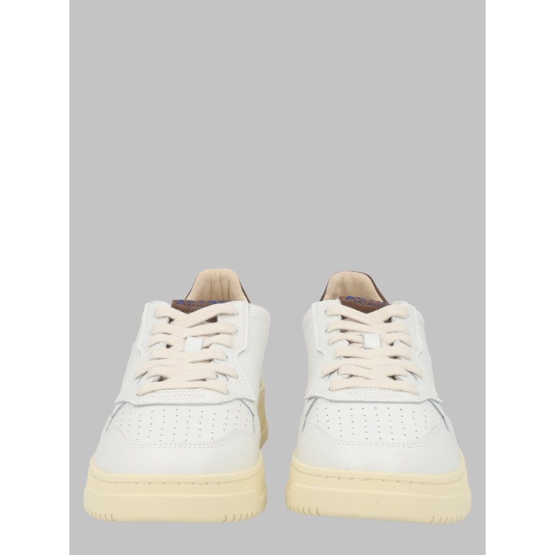 SNEAKER "MEDALIST LOW"