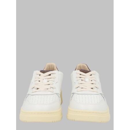 SNEAKER "MEDALIST LOW"