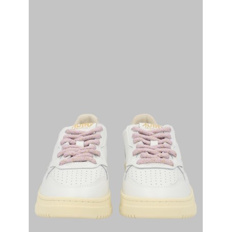 SNEAKER "MEDALIST LOW"