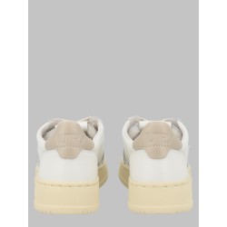 SNEAKER "MEDALIST LOW"