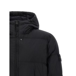 Crinkled-effect down jacket