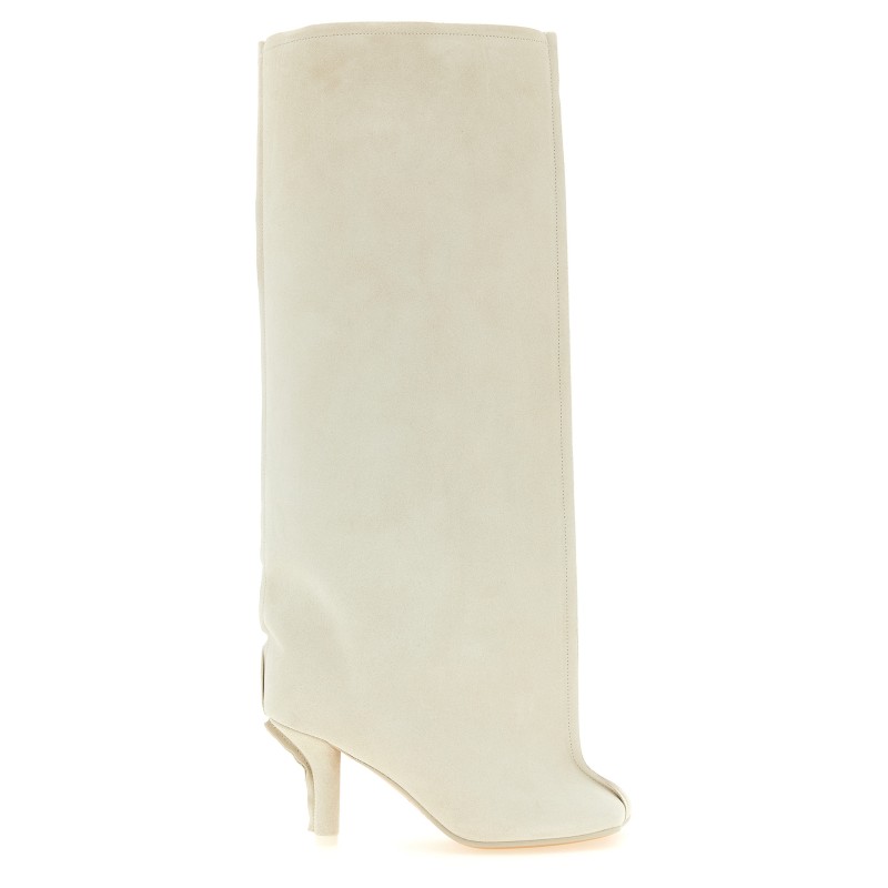 'Anatomic' boots