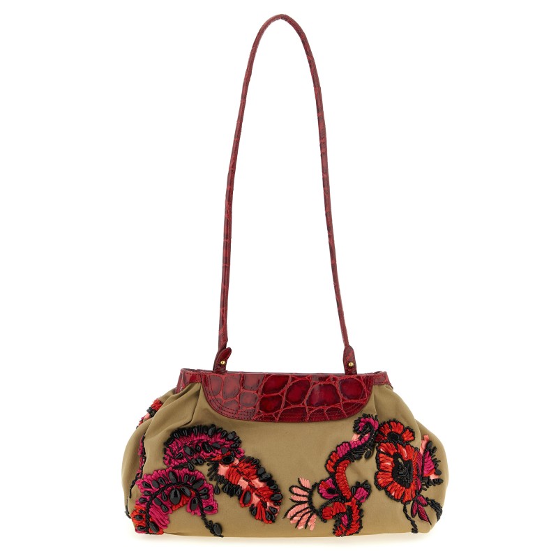 Embroidery clutch