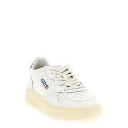 'Medalist Low' sneakers