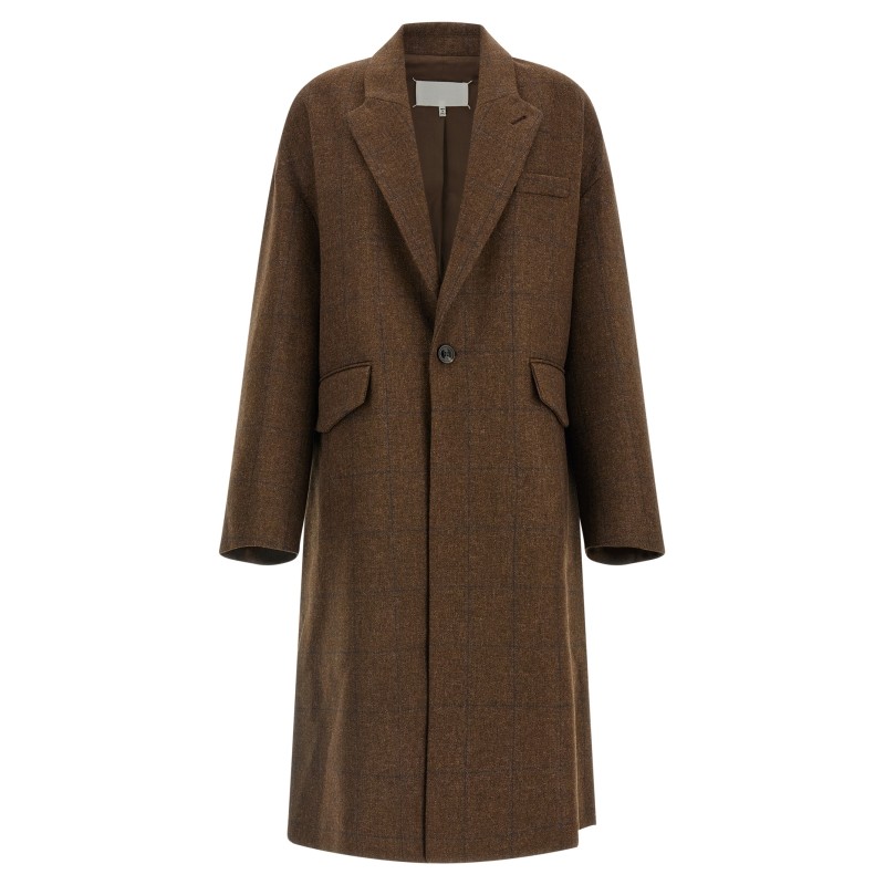 'Cocooning' coat