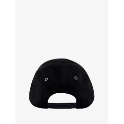 Cotton hat with embroidered logo on the front