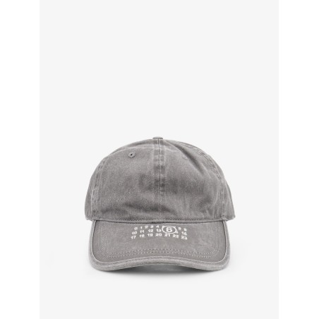 Cotton hat with embroidered Numeric logo