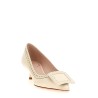 'Viv' pumps in The City'