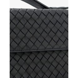 Leather wallet with Intrecciato pattern