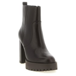 'Clara' ankle boots