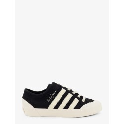 Canvas sneakers with iconic side stripes