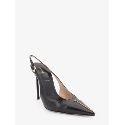 Leather pumps with metal T Logo detail