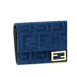 'Continental Baguette' wallet on chain