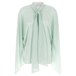Lavallière collar shirt