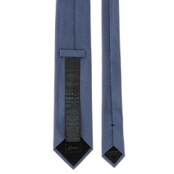 Silk tie