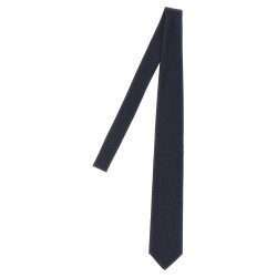 Silk tie