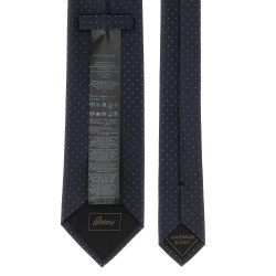 Silk tie