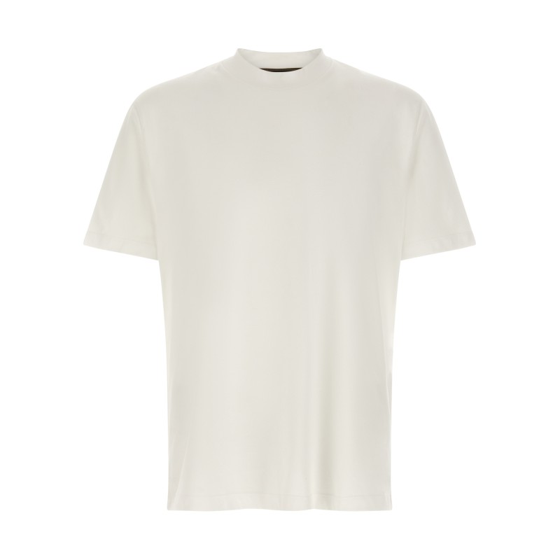 Logo embroidery t-shirt