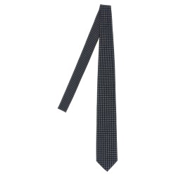 Silk tie
