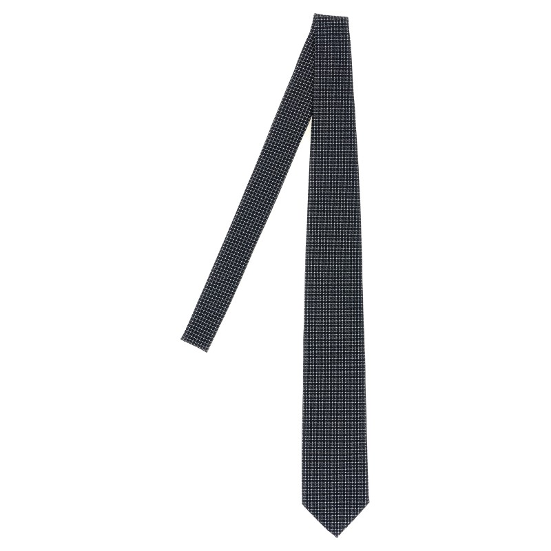 Silk tie