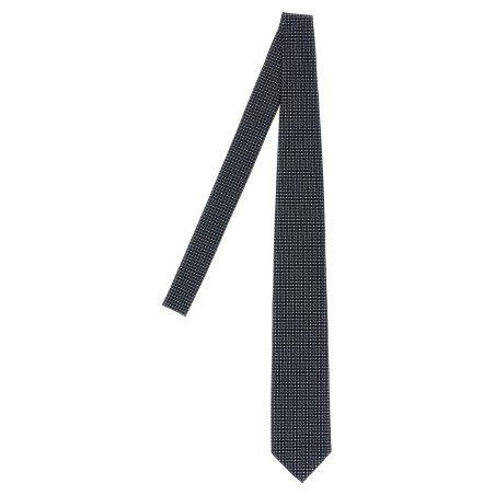 Silk tie