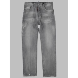 JEANS CON PATCH LOGO