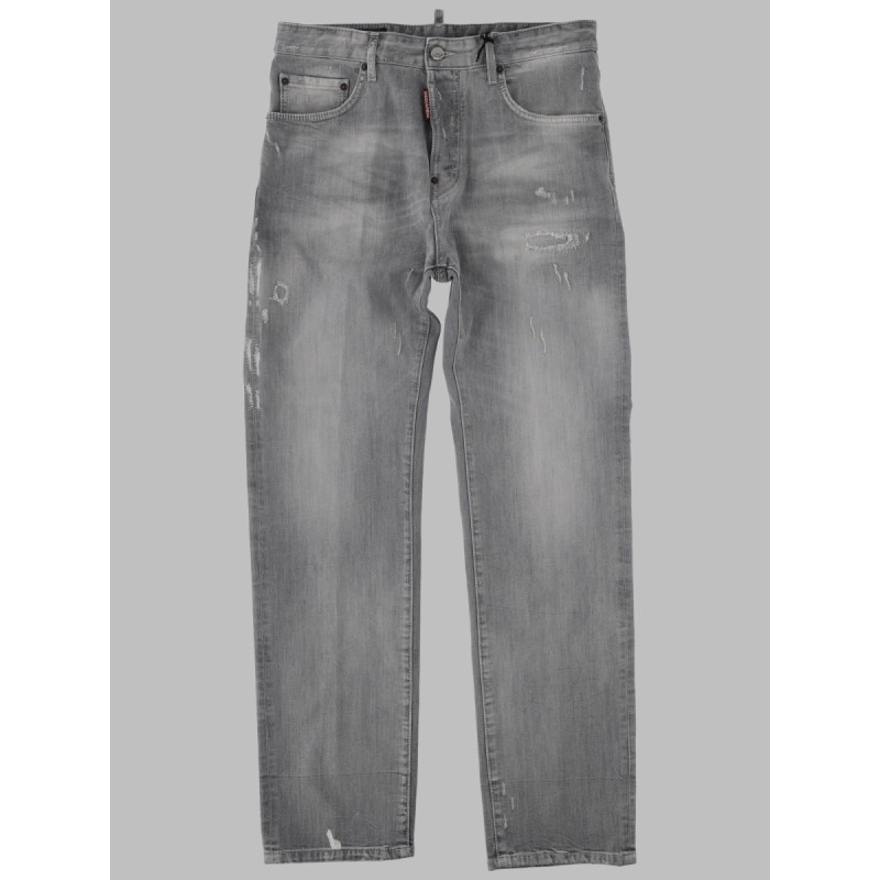JEANS CON PATCH LOGO