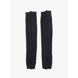 Sweater with detachable sleeves