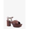 Leather heeled sandals with engraved logo on the side
