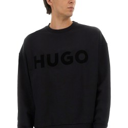 MAGLIA OVERSIZE CON LOGO