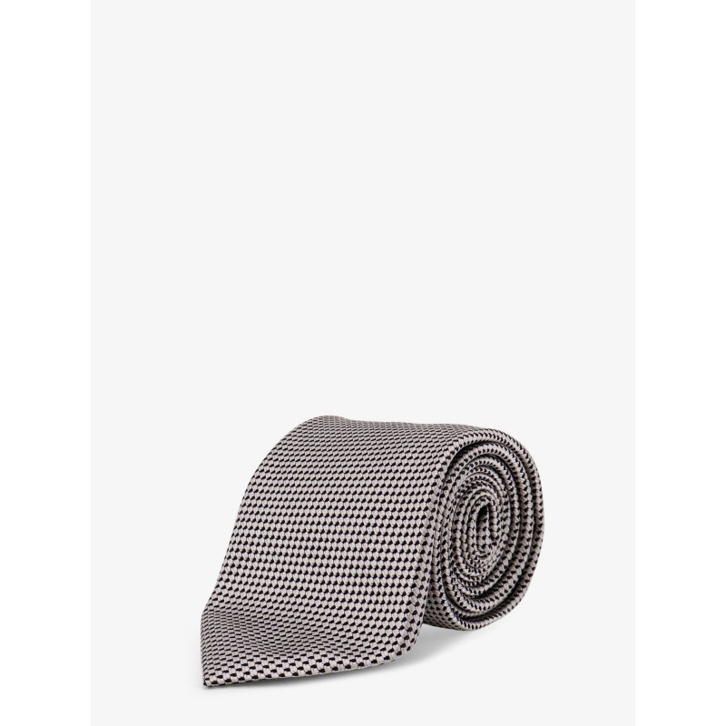 Silk tie