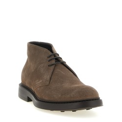 'Chukka' ankle boots