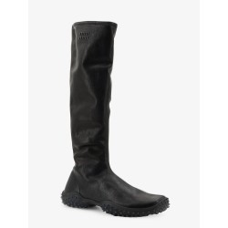 Stretch leather boots