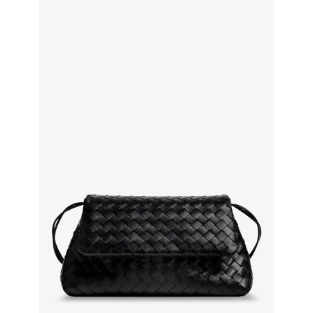 Leather shoulder bag with Intrecciato pattern
